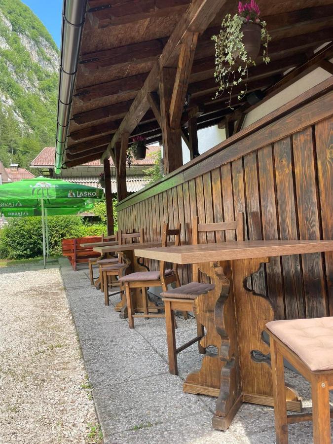 Hostel In Picerija Spajza Mojstrana Exterior photo